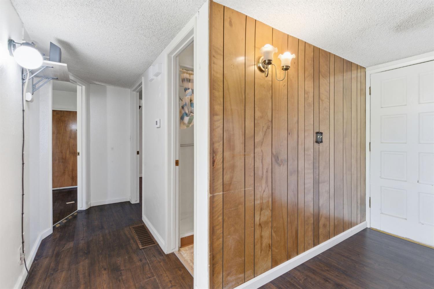 16590 S Austin Rd, Manteca, CA 95336