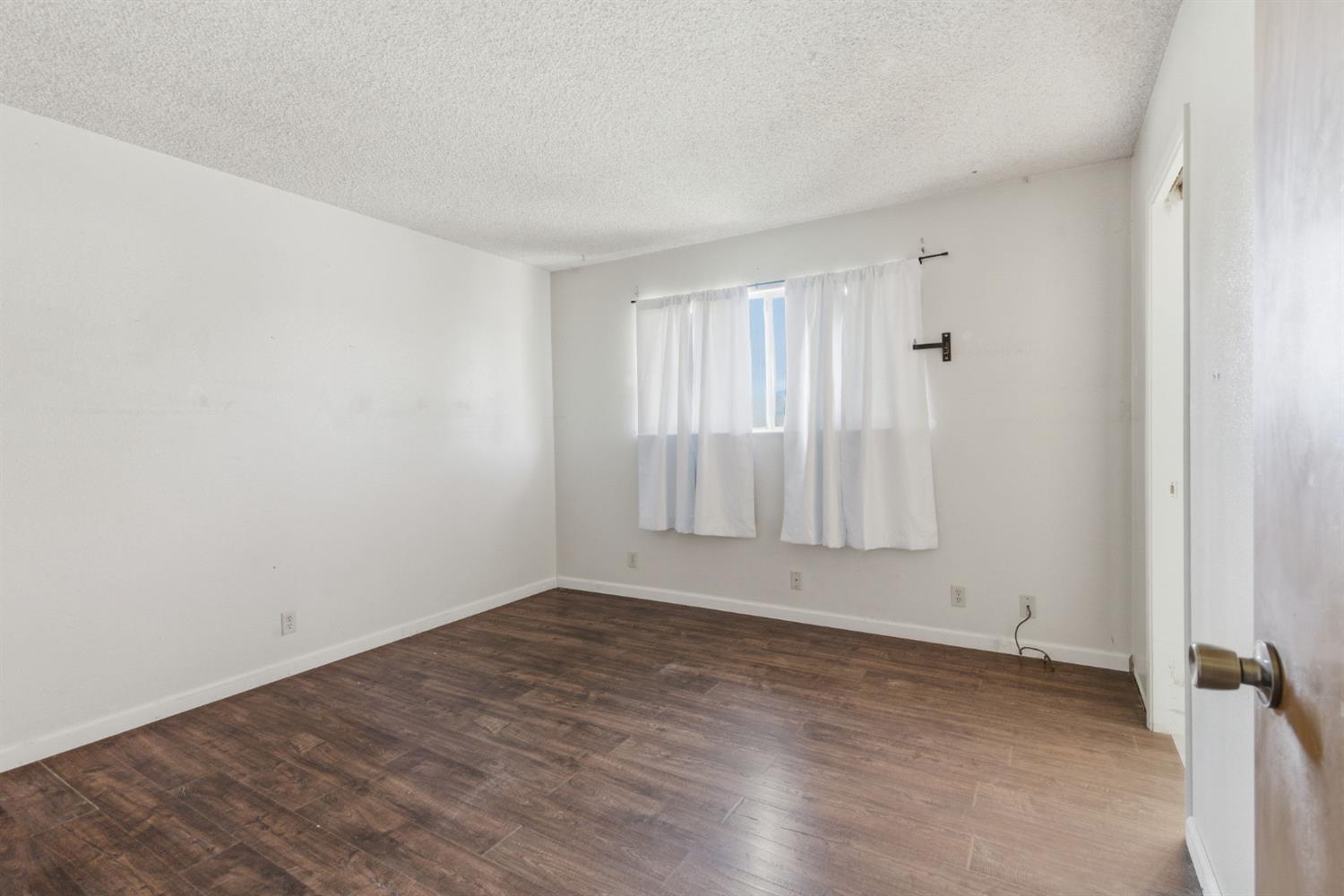 16590 S Austin Rd, Manteca, CA 95336