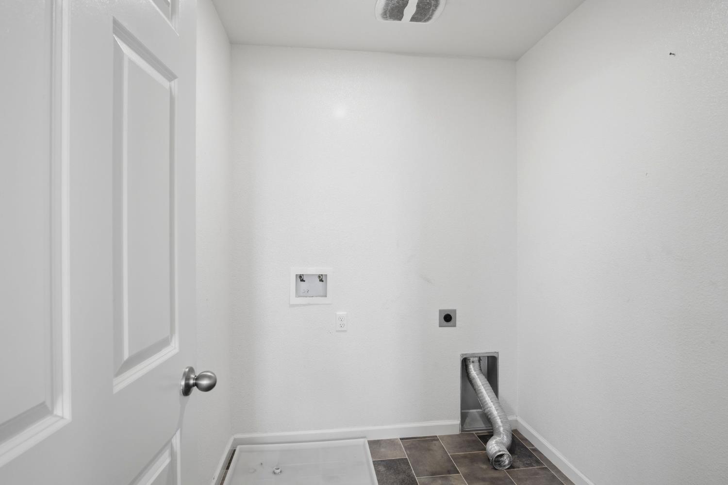 3108 Bridgestone Ln, Modesto, CA 95355