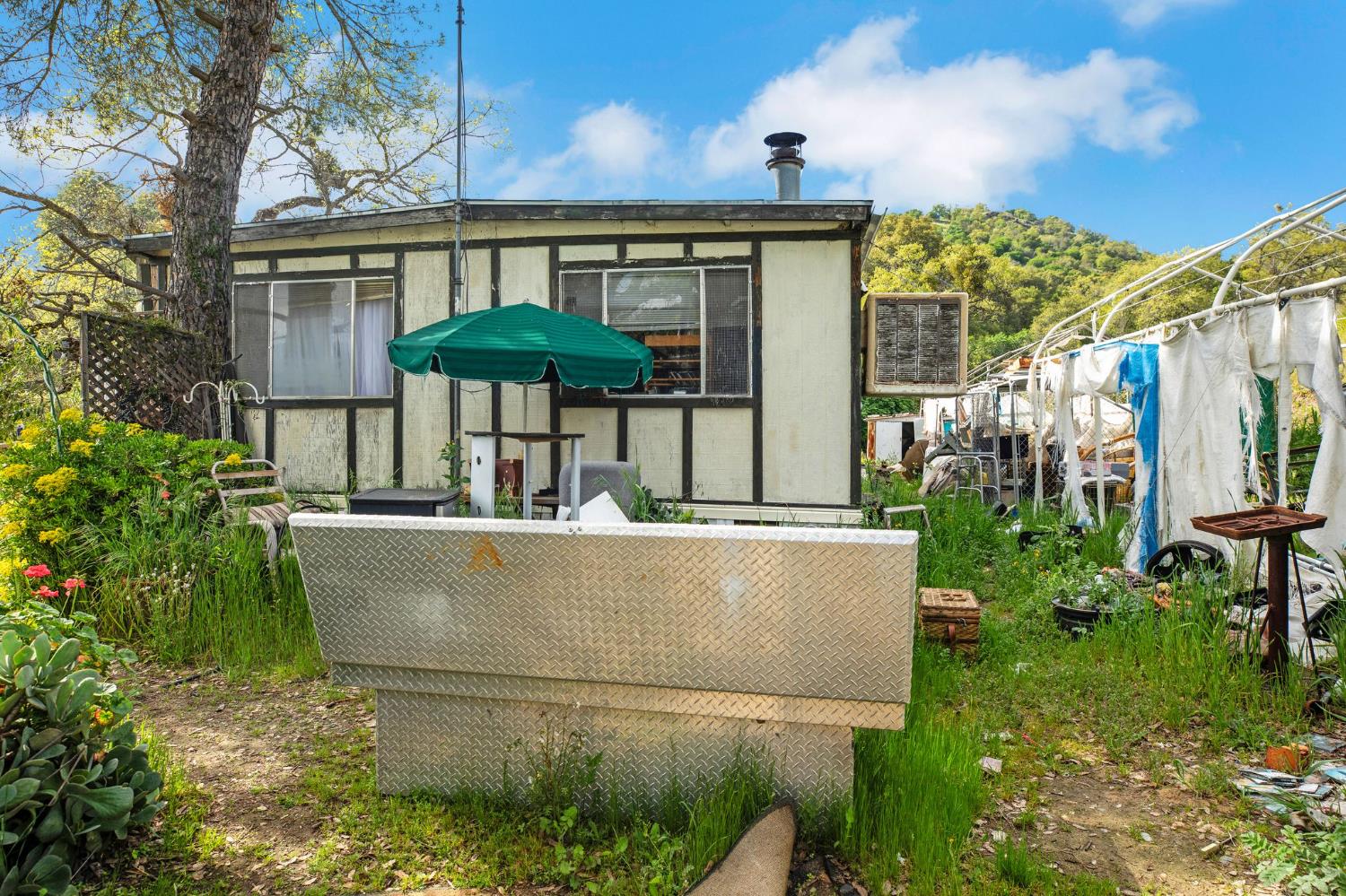 39567 Knollglen Ln, Squaw Valley, CA 93675