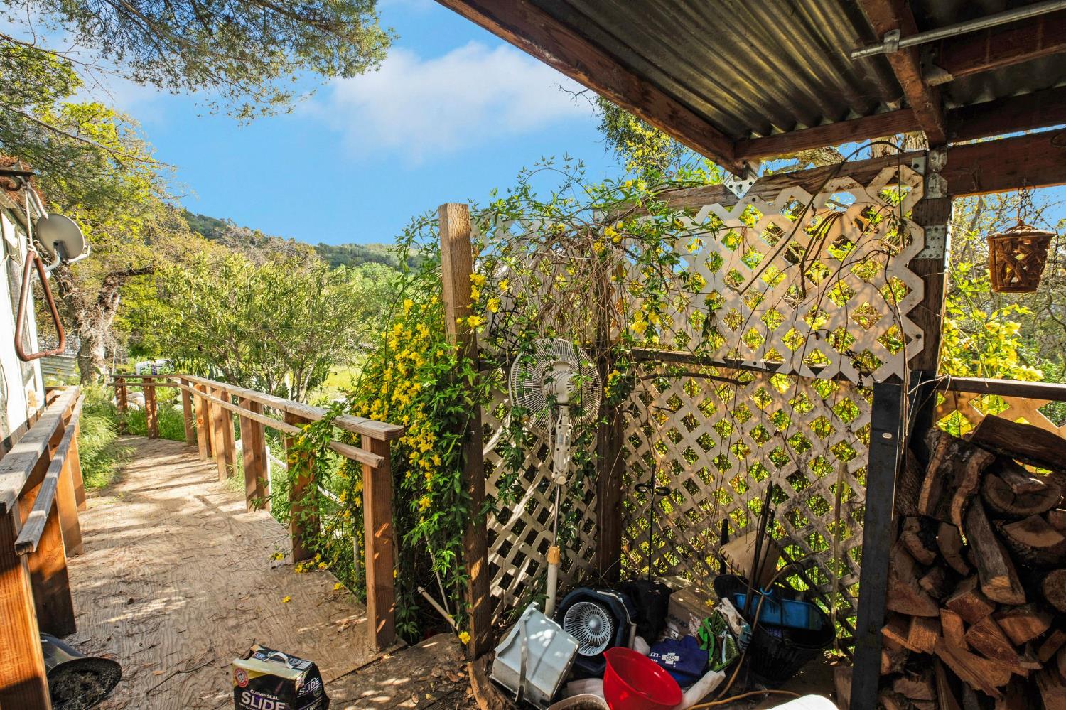 39567 Knollglen Ln, Squaw Valley, CA 93675