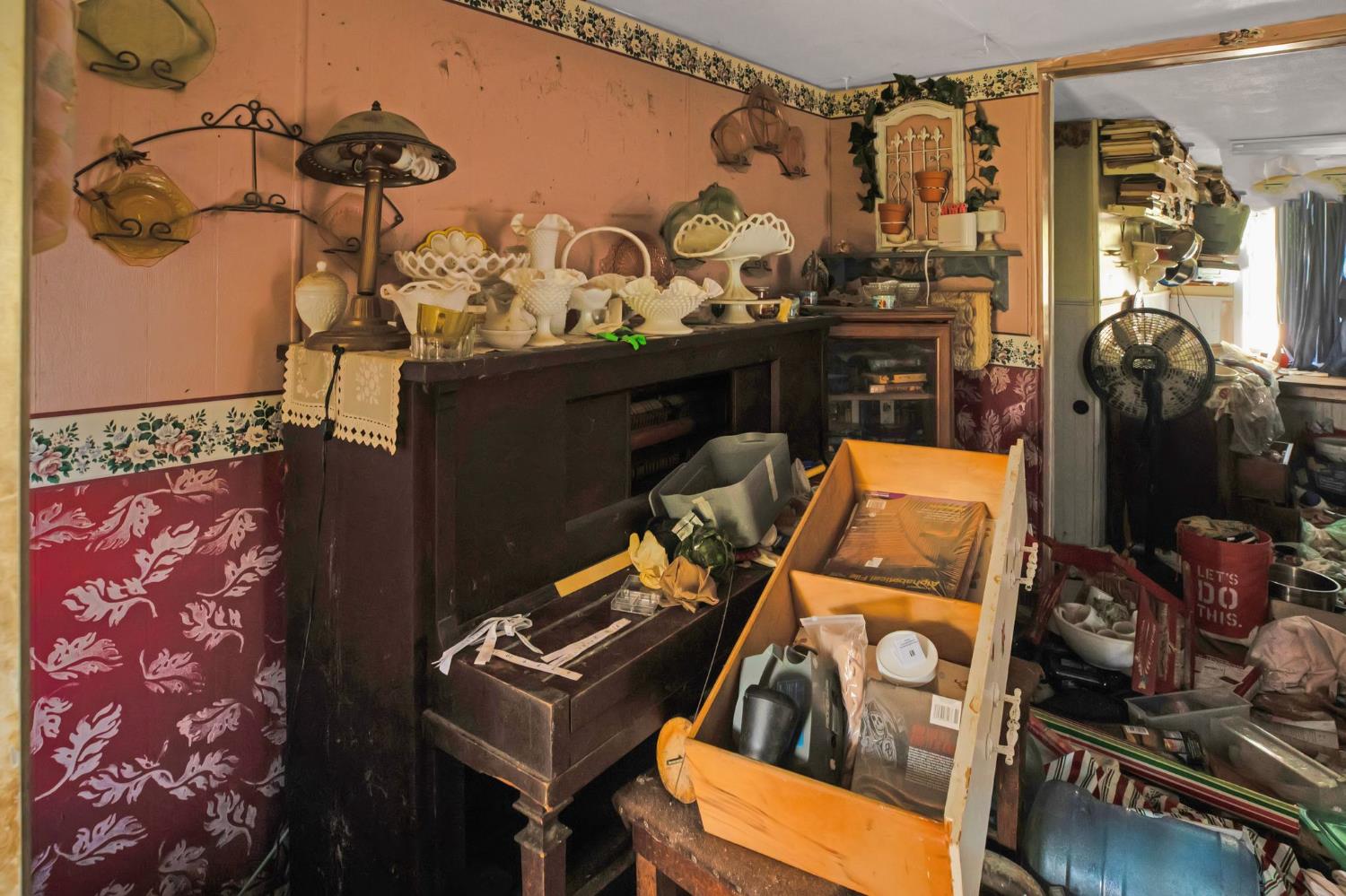 39567 Knollglen Ln, Squaw Valley, CA 93675