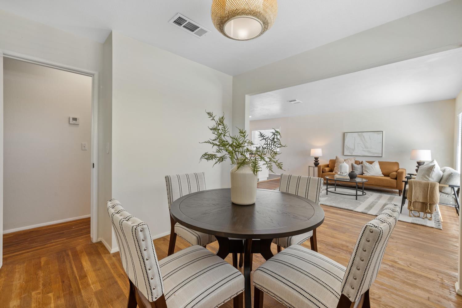 3230 W Stathem St, Riverdale, CA 93656