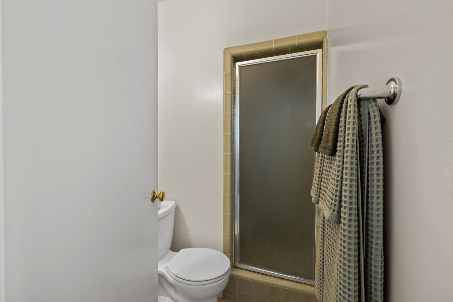 3230 W Stathem St, Riverdale, CA 93656