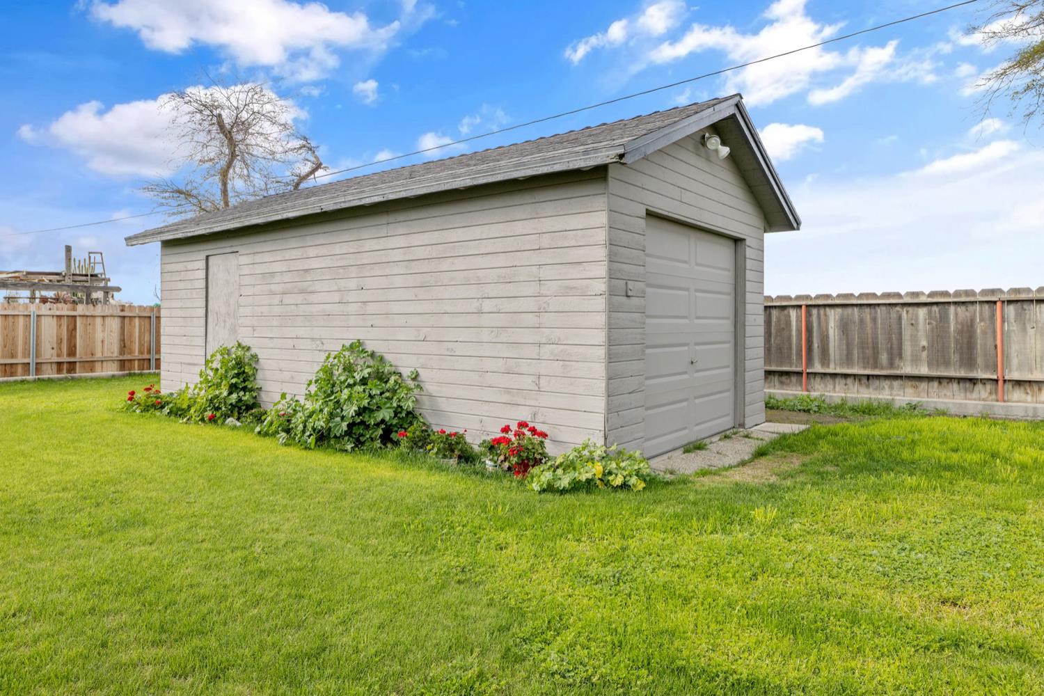 3230 W Stathem St, Riverdale, CA 93656