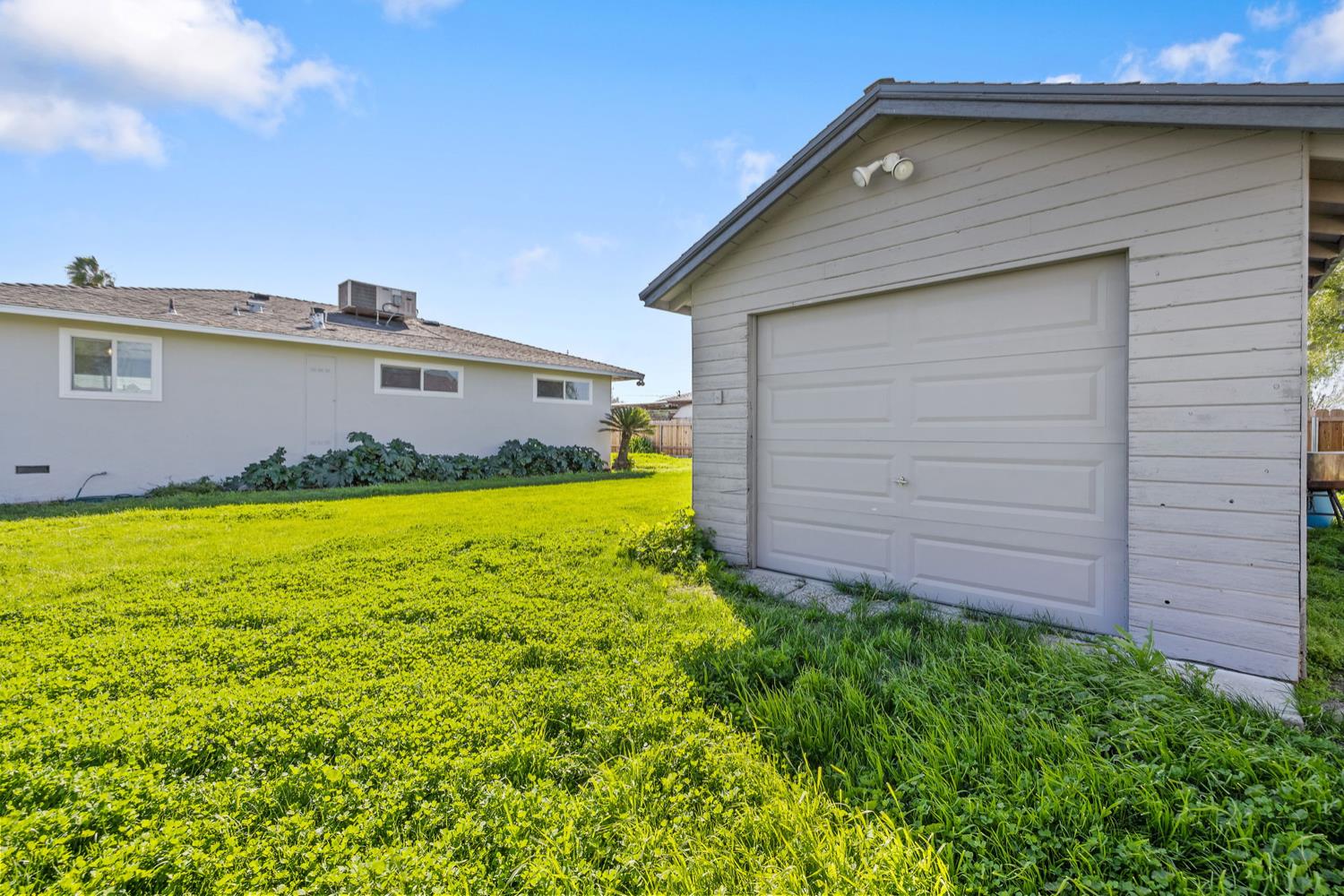 3230 W Stathem St, Riverdale, CA 93656