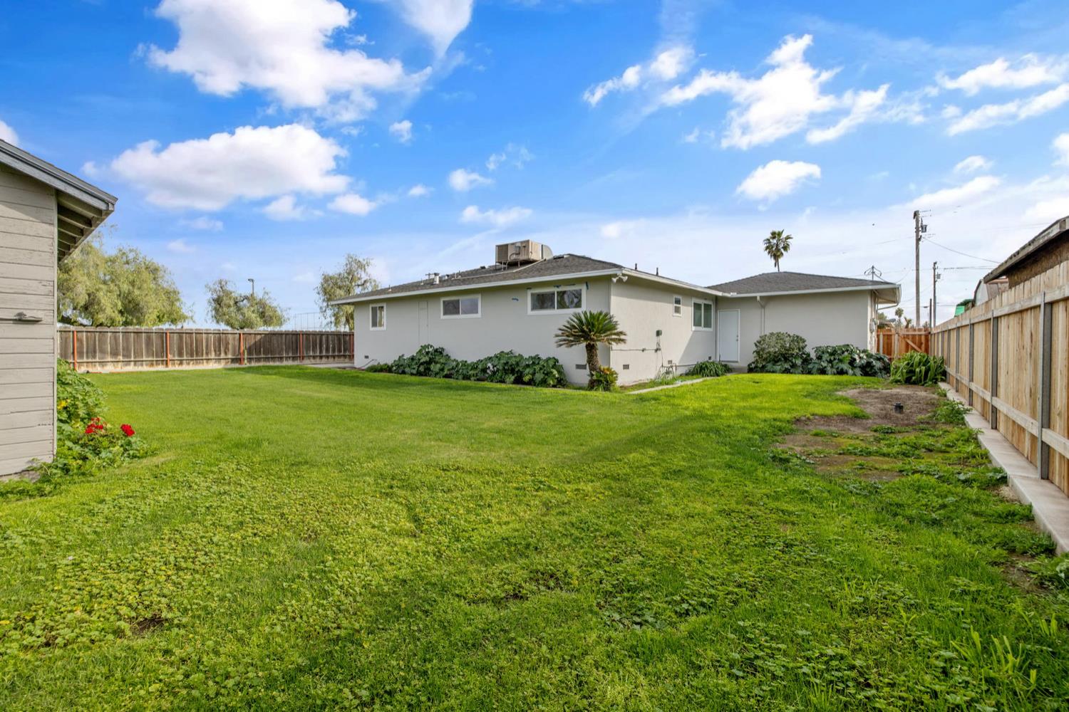 3230 W Stathem St, Riverdale, CA 93656