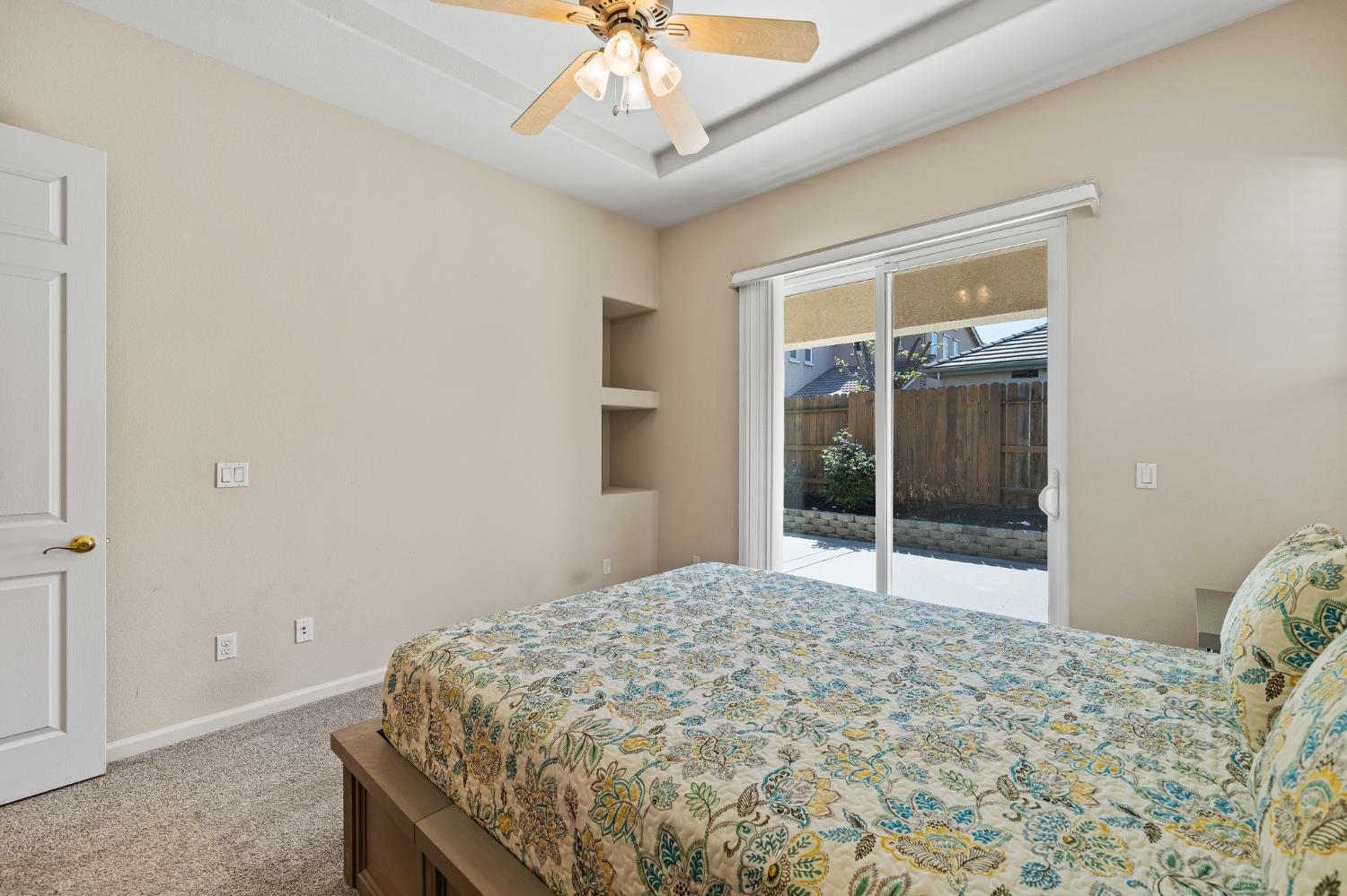 1008 Summer Ln, Patterson, CA 95363