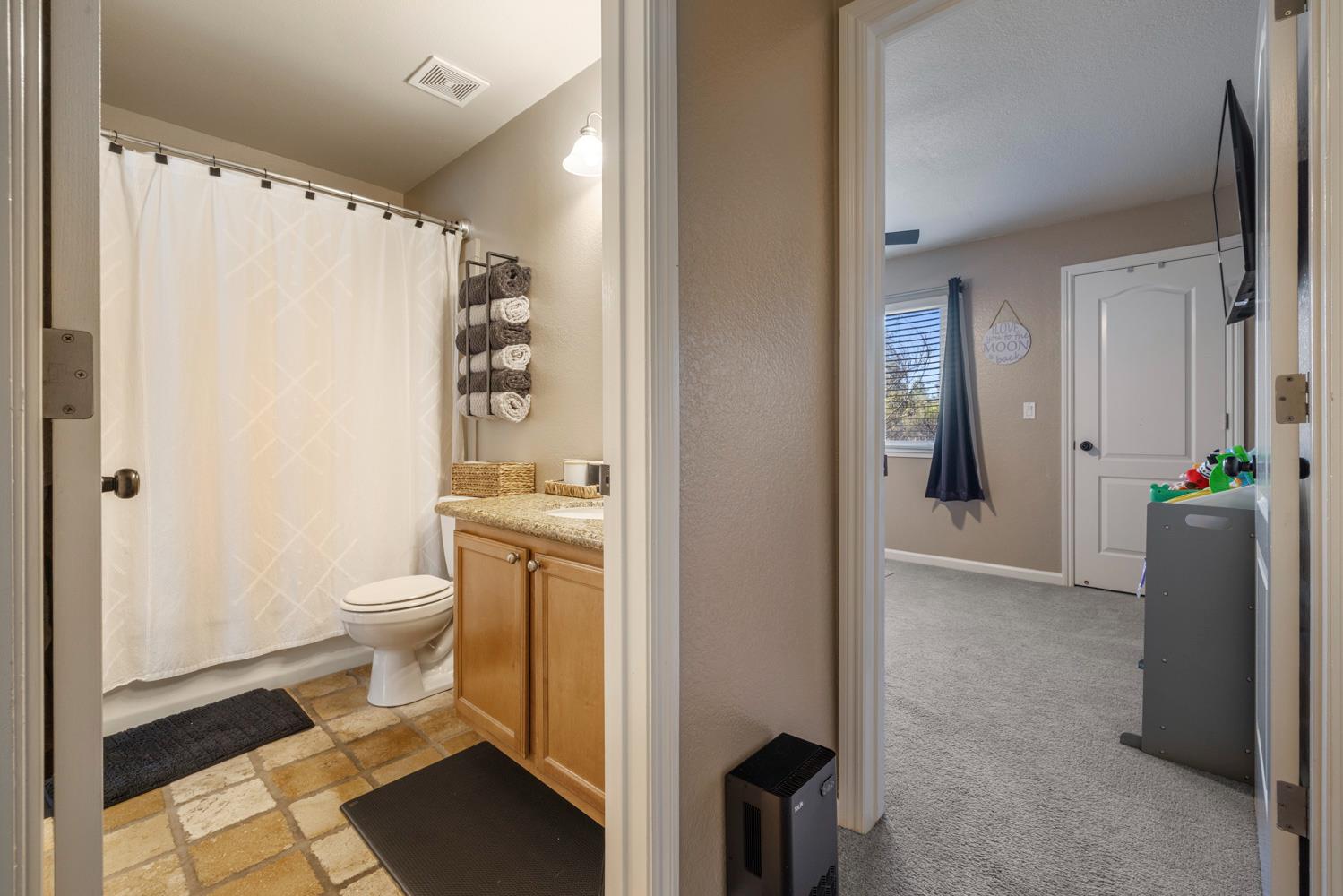 4020 Elmo Loop #C, Modesto, CA 95356