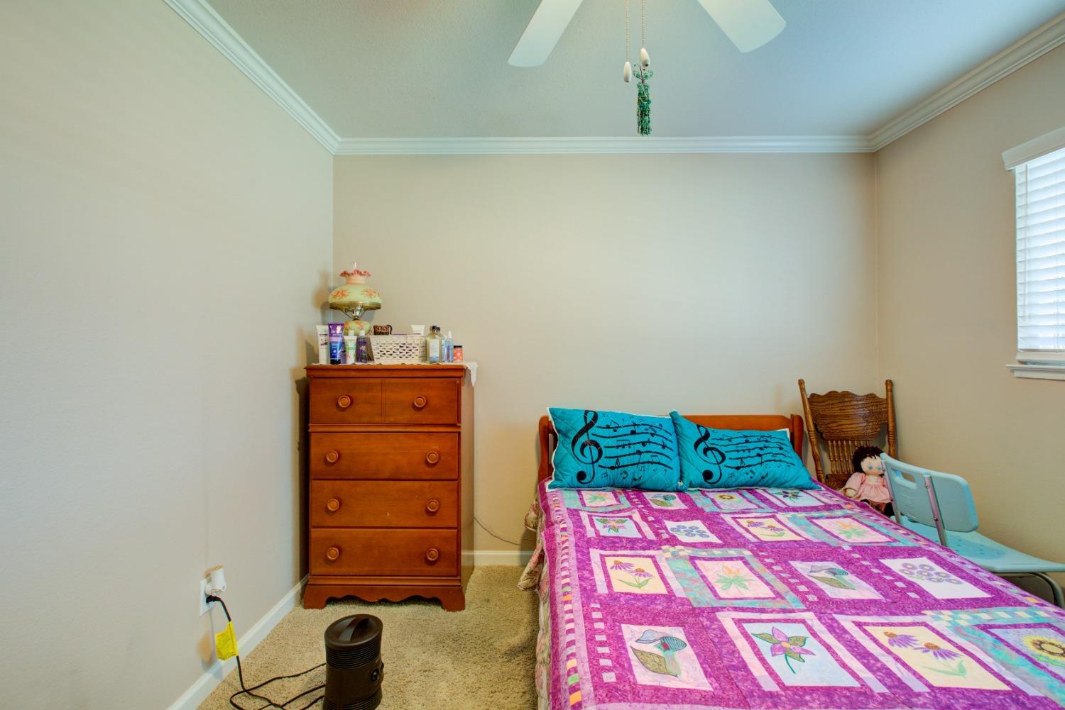 1625 Sheldon Dr, Modesto, CA 95350