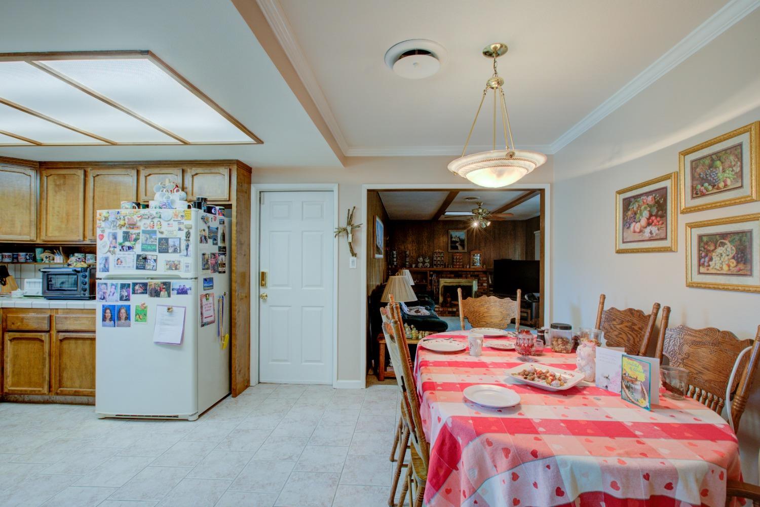 1625 Sheldon Dr, Modesto, CA 95350
