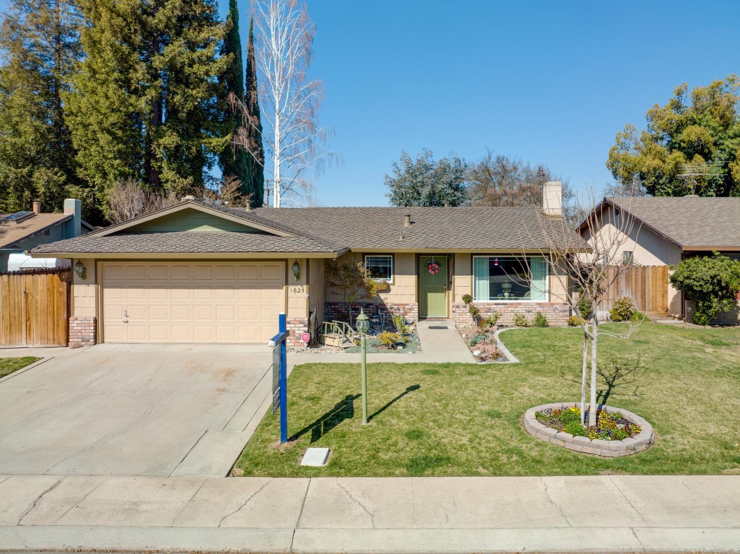 1625 Sheldon Dr, Modesto, CA 95350