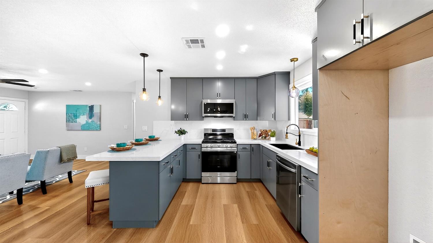 848 Edythe St, Manteca, CA 95337