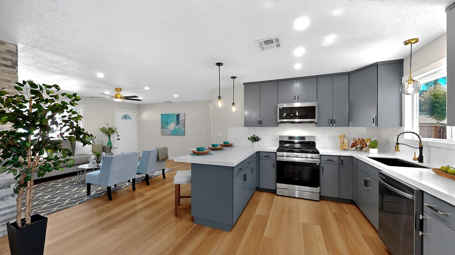 848 Edythe St, Manteca, CA 95337