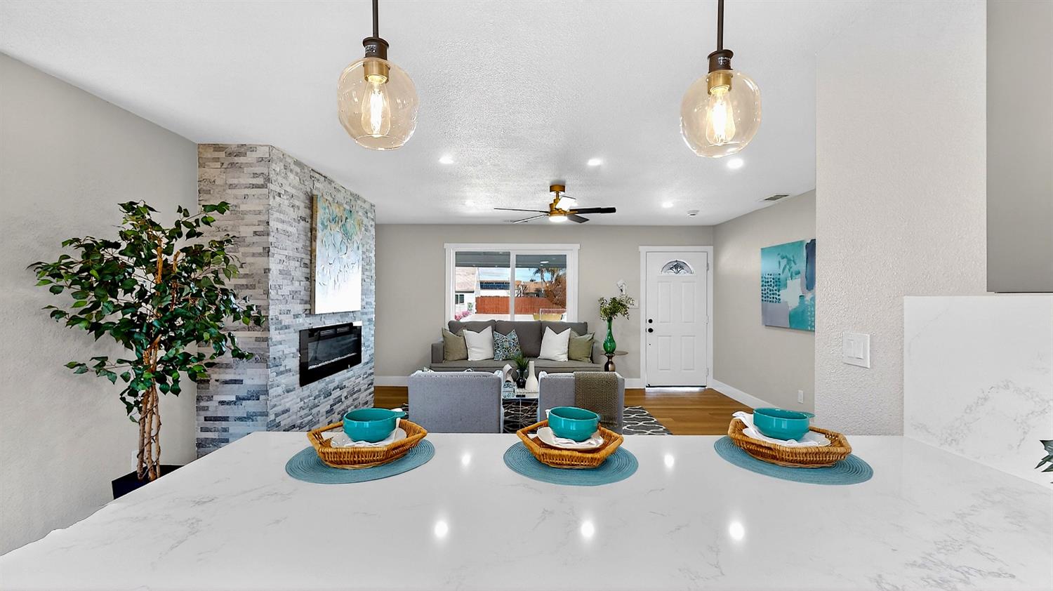 848 Edythe St, Manteca, CA 95337