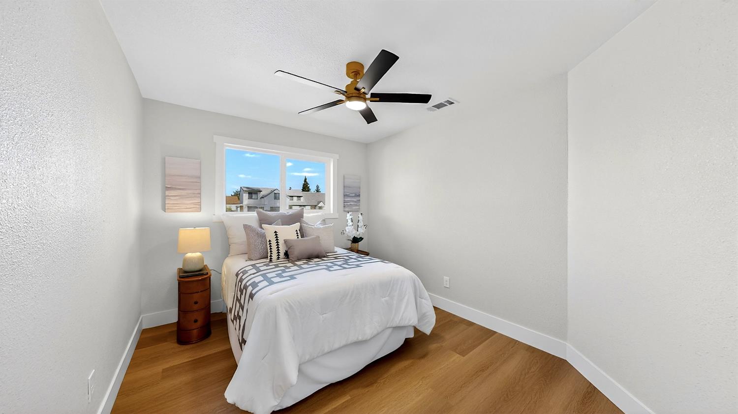 848 Edythe St, Manteca, CA 95337