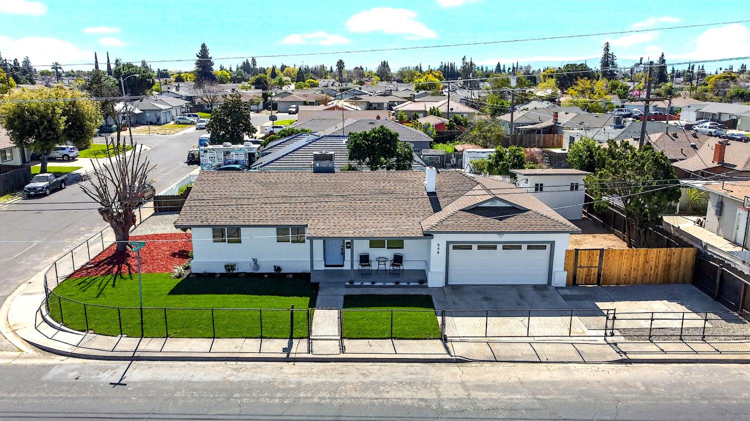 848 Edythe St, Manteca, CA 95337