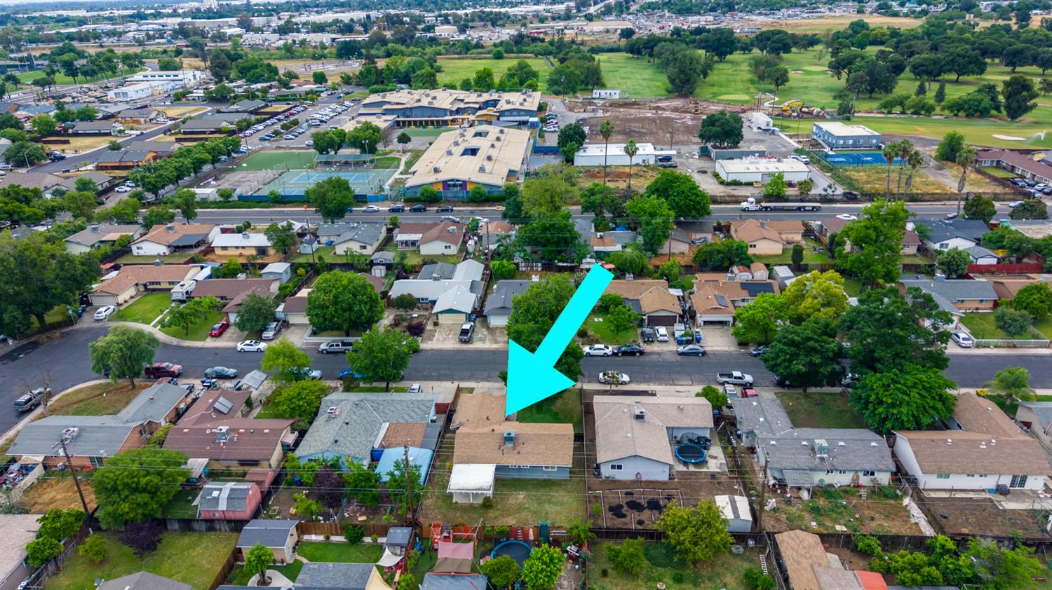 900 Snead Dr, Modesto, CA 95351