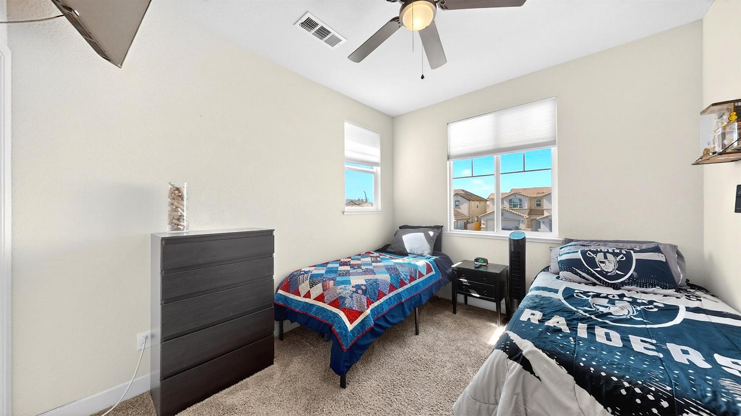 1164 Barcelona Dr, Livingston, CA 95334