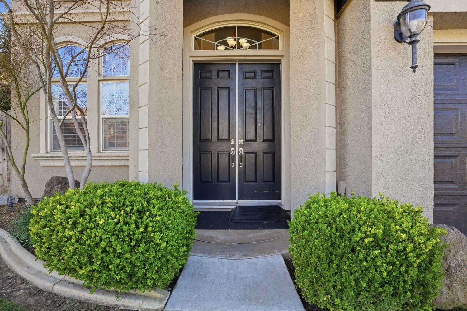 2305 Paper Bark Ct, Modesto, CA 95355