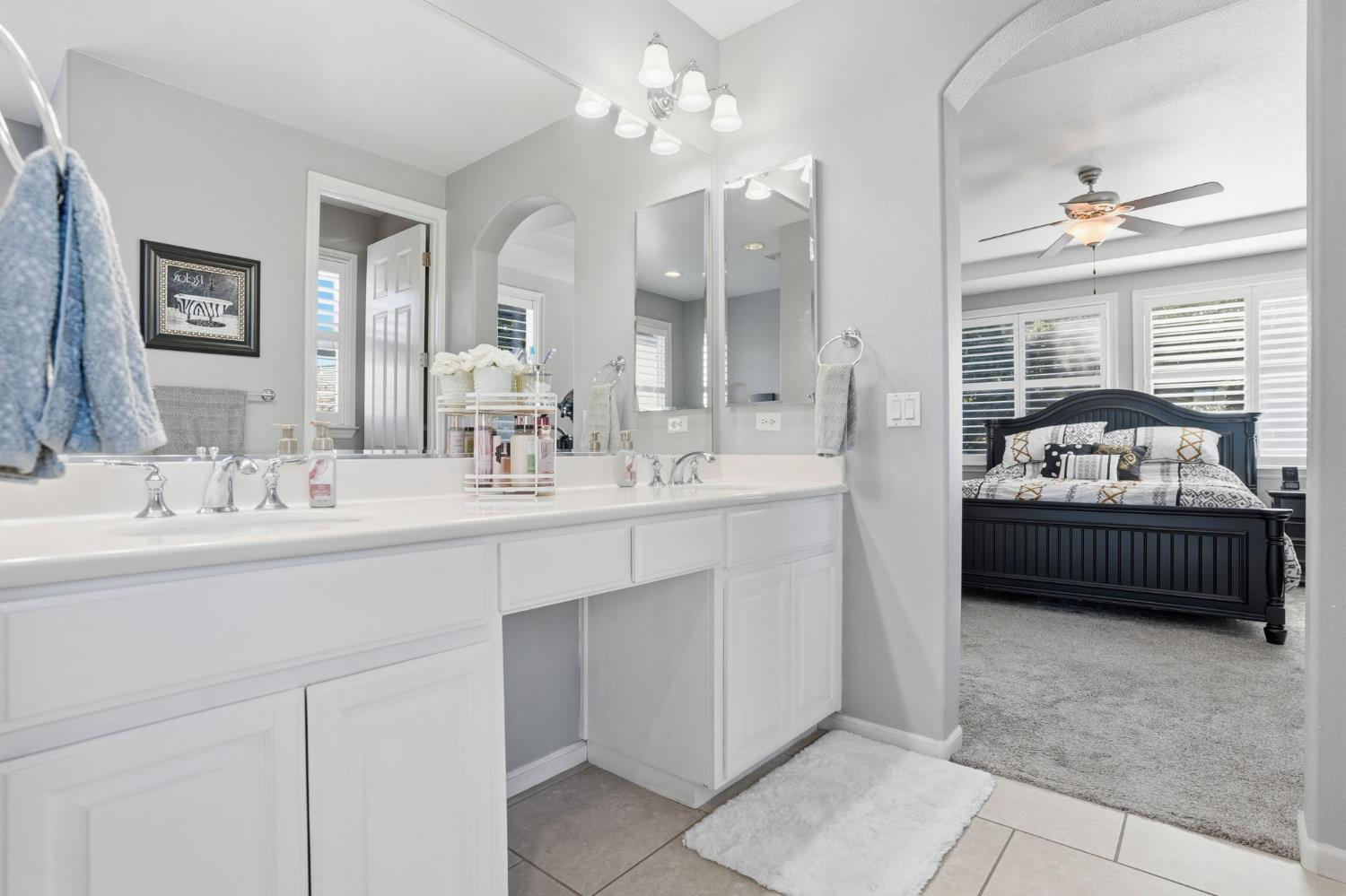 2305 Paper Bark Ct, Modesto, CA 95355