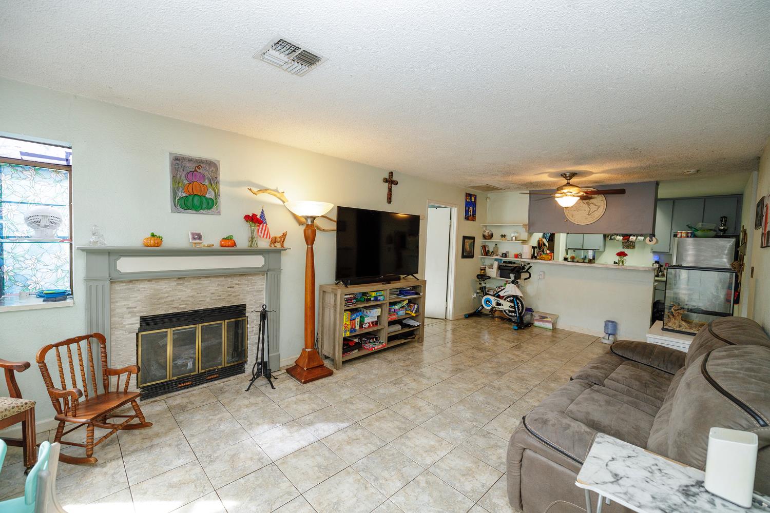 3400 Kingswood Dr #5, Modesto, CA 95355