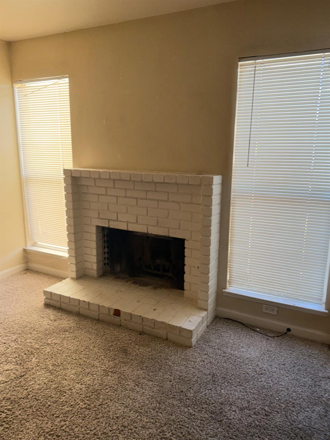 2108 Mount Vernon Dr #E, Modesto, CA 95350