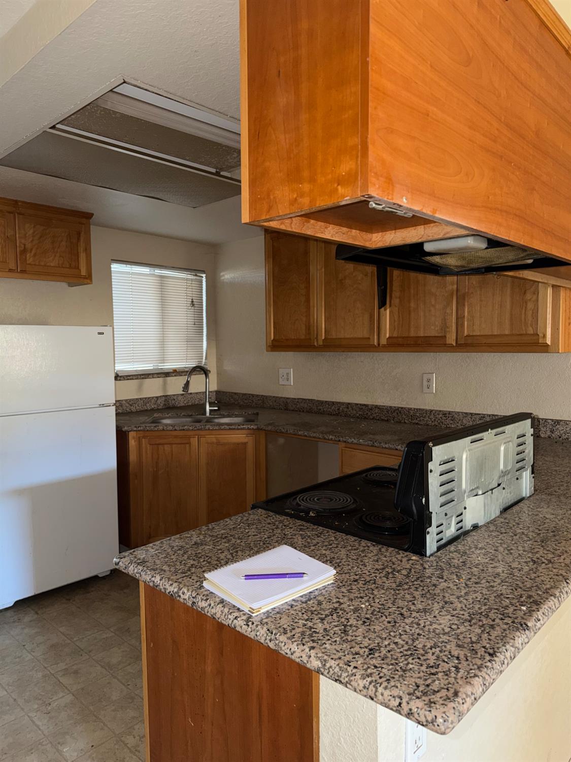 2108 Mount Vernon Dr #E, Modesto, CA 95350