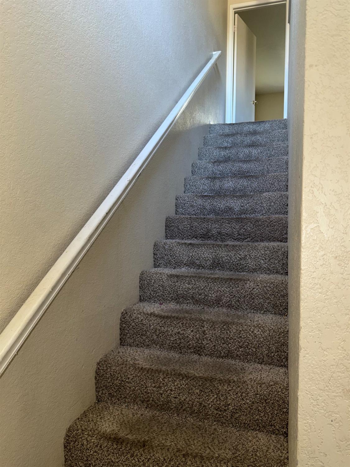 2108 Mount Vernon Dr #E, Modesto, CA 95350