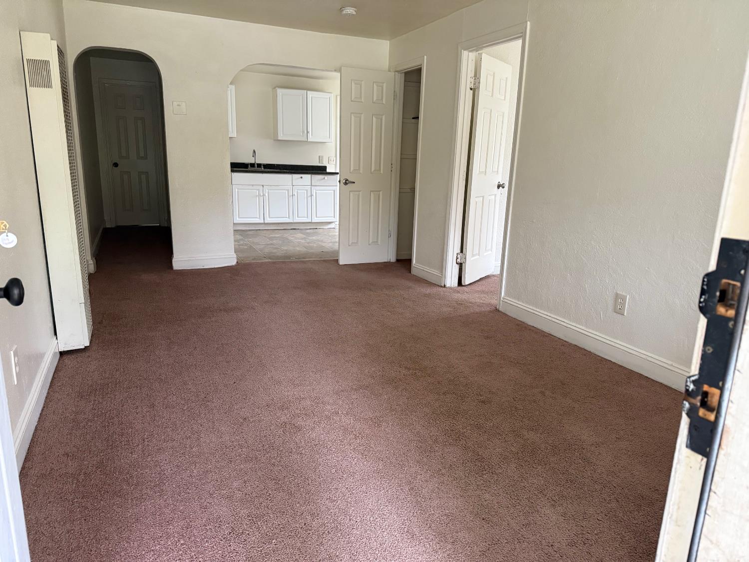 137 139 Sycamore St, Madera, CA 93638