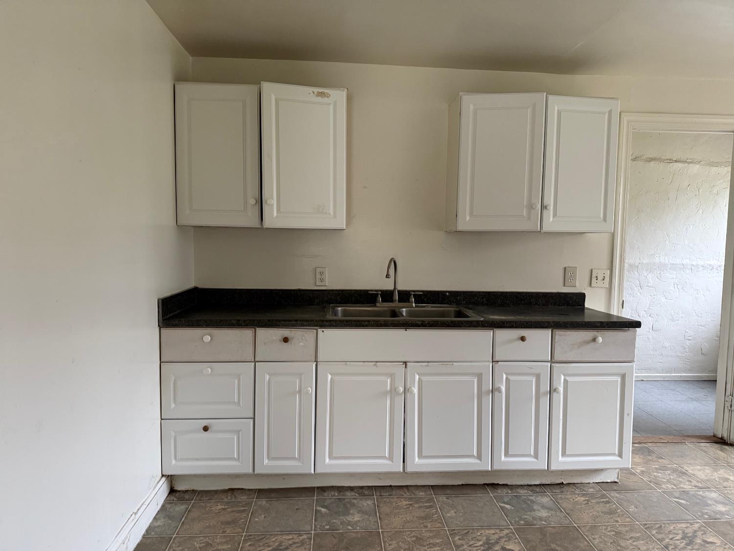 137 139 Sycamore St, Madera, CA 93638