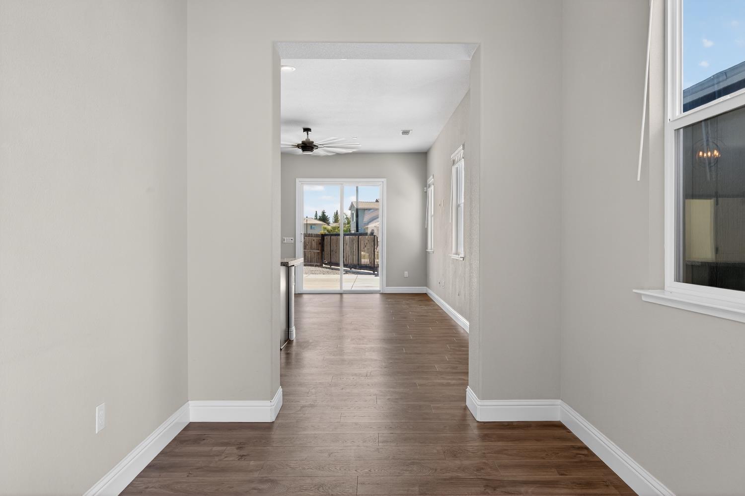 1290 Nascimento Ct, Manteca, CA 95337