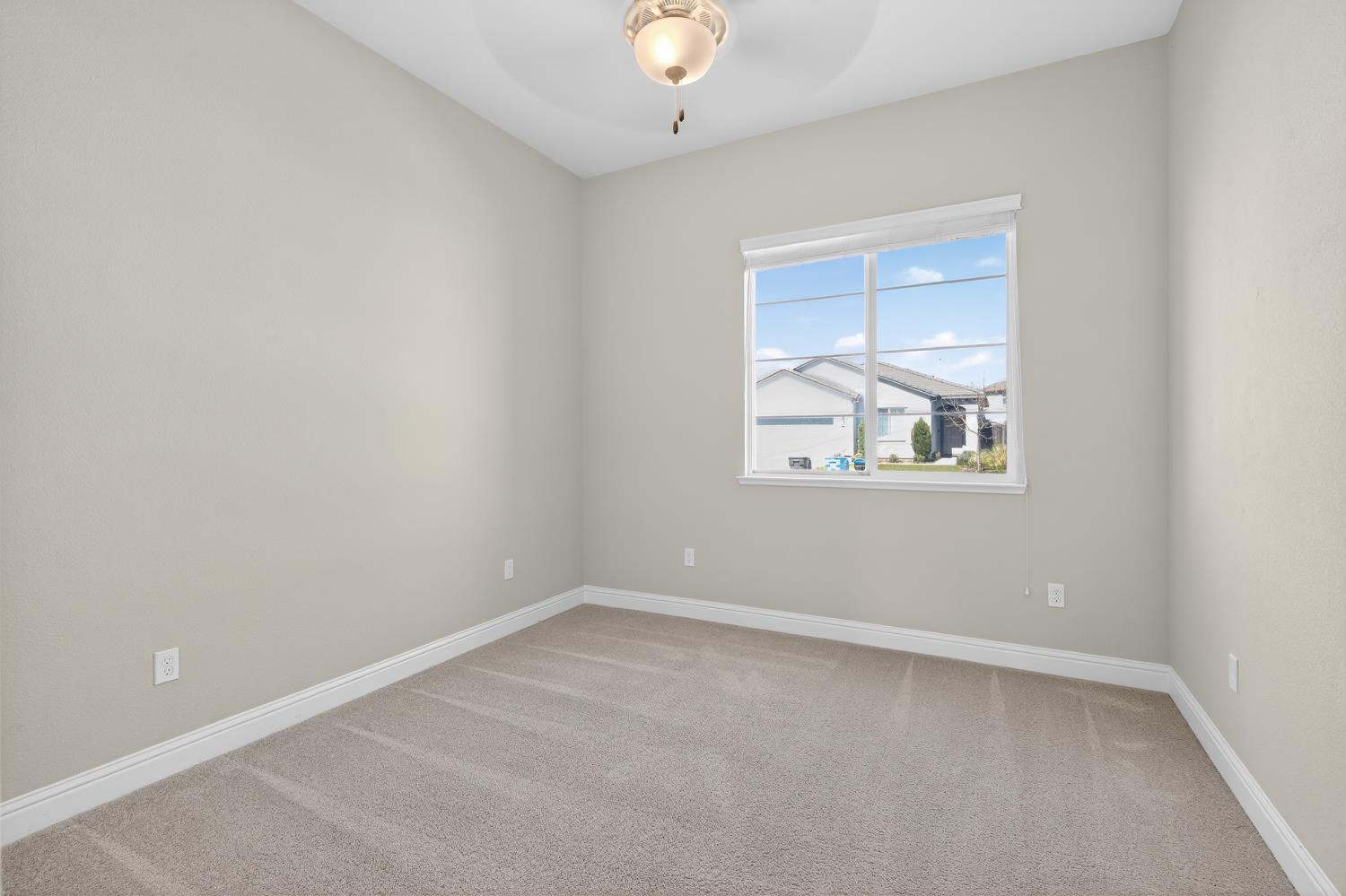 1290 Nascimento Ct, Manteca, CA 95337