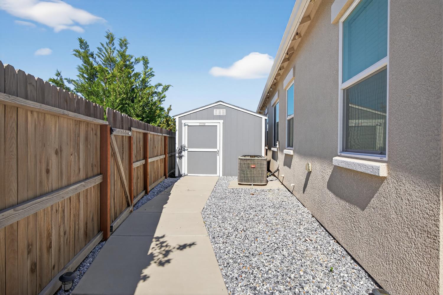 1290 Nascimento Ct, Manteca, CA 95337