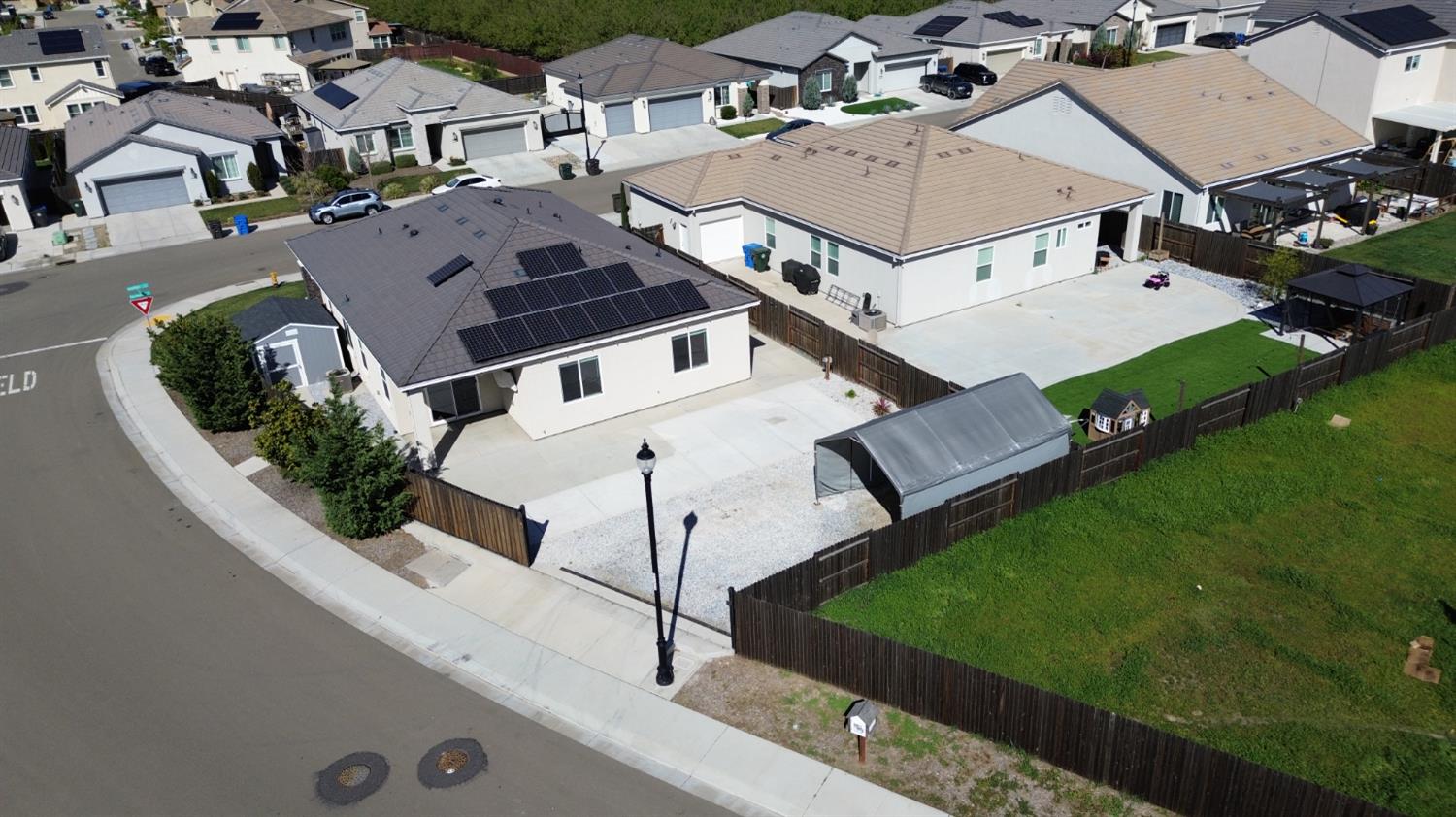 1290 Nascimento Ct, Manteca, CA 95337