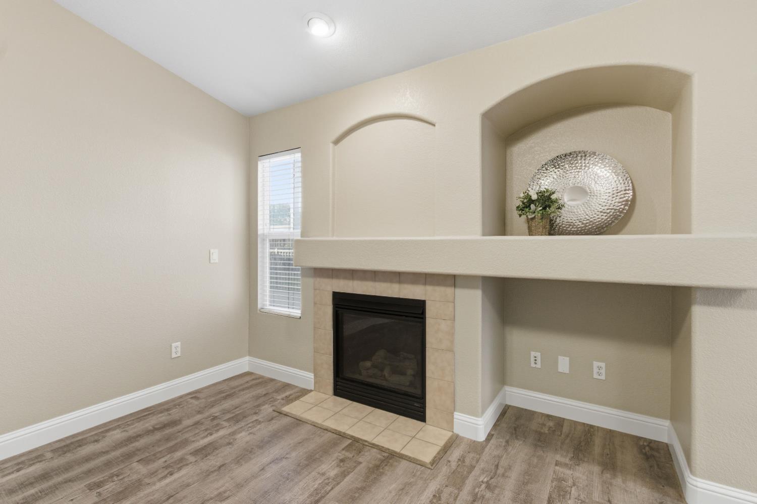 2089 Patriotic Dr, Atwater, CA 95301