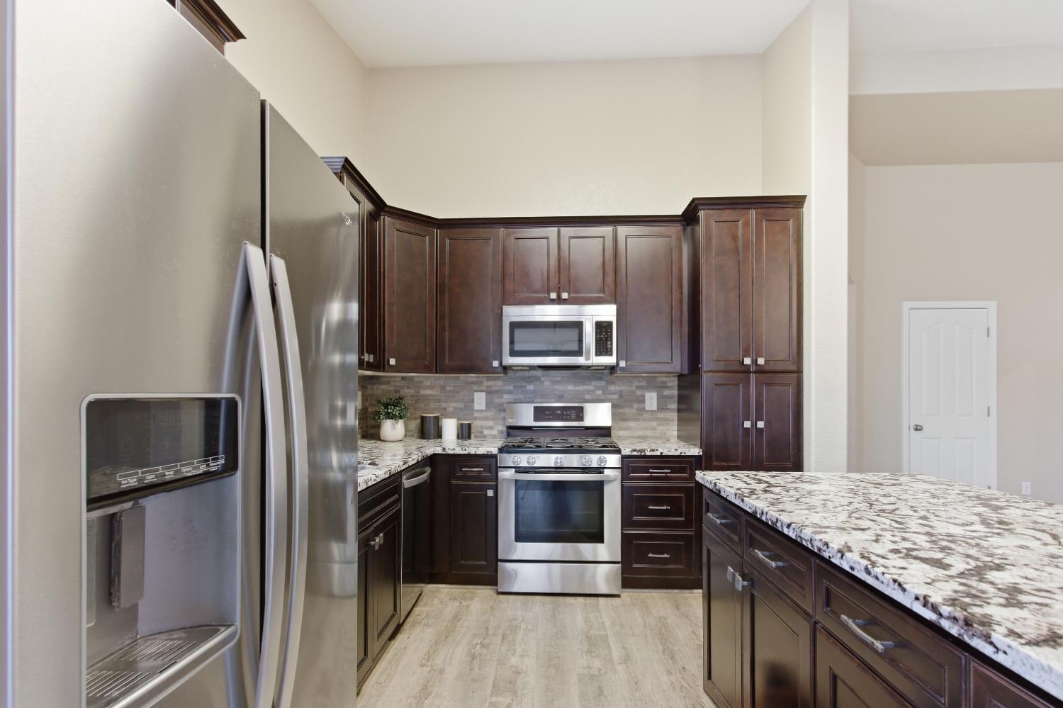 2089 Patriotic Dr, Atwater, CA 95301