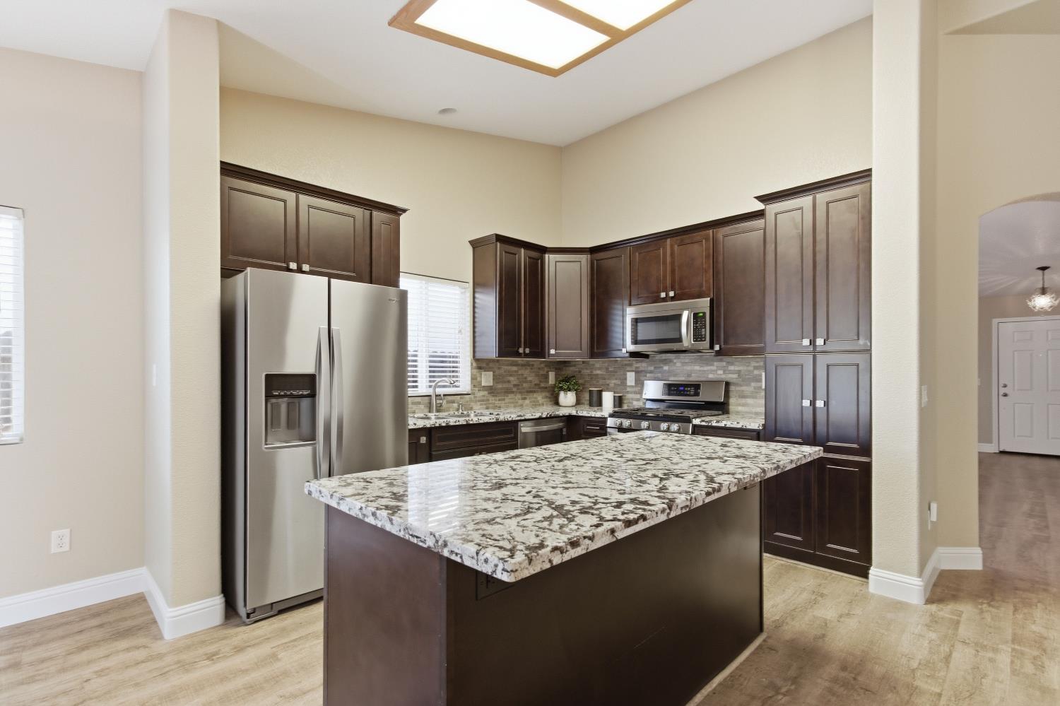 2089 Patriotic Dr, Atwater, CA 95301