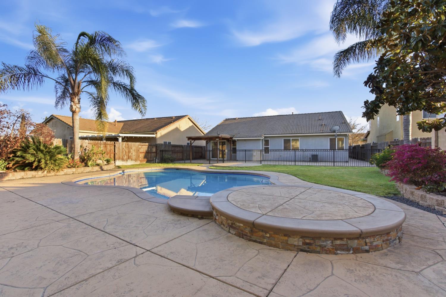 2089 Patriotic Dr, Atwater, CA 95301