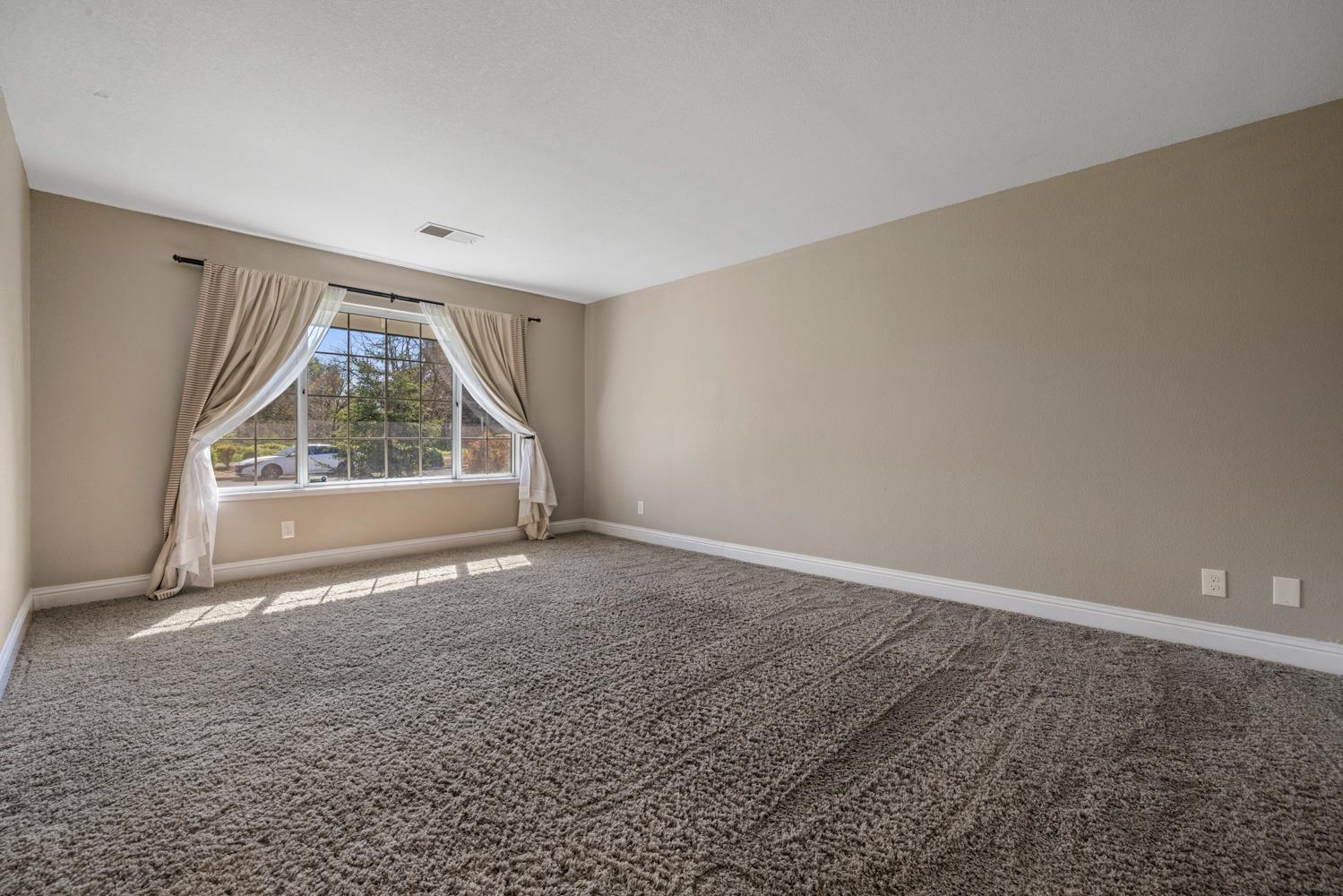 3317 Shamrock Ave, Merced, CA 95340