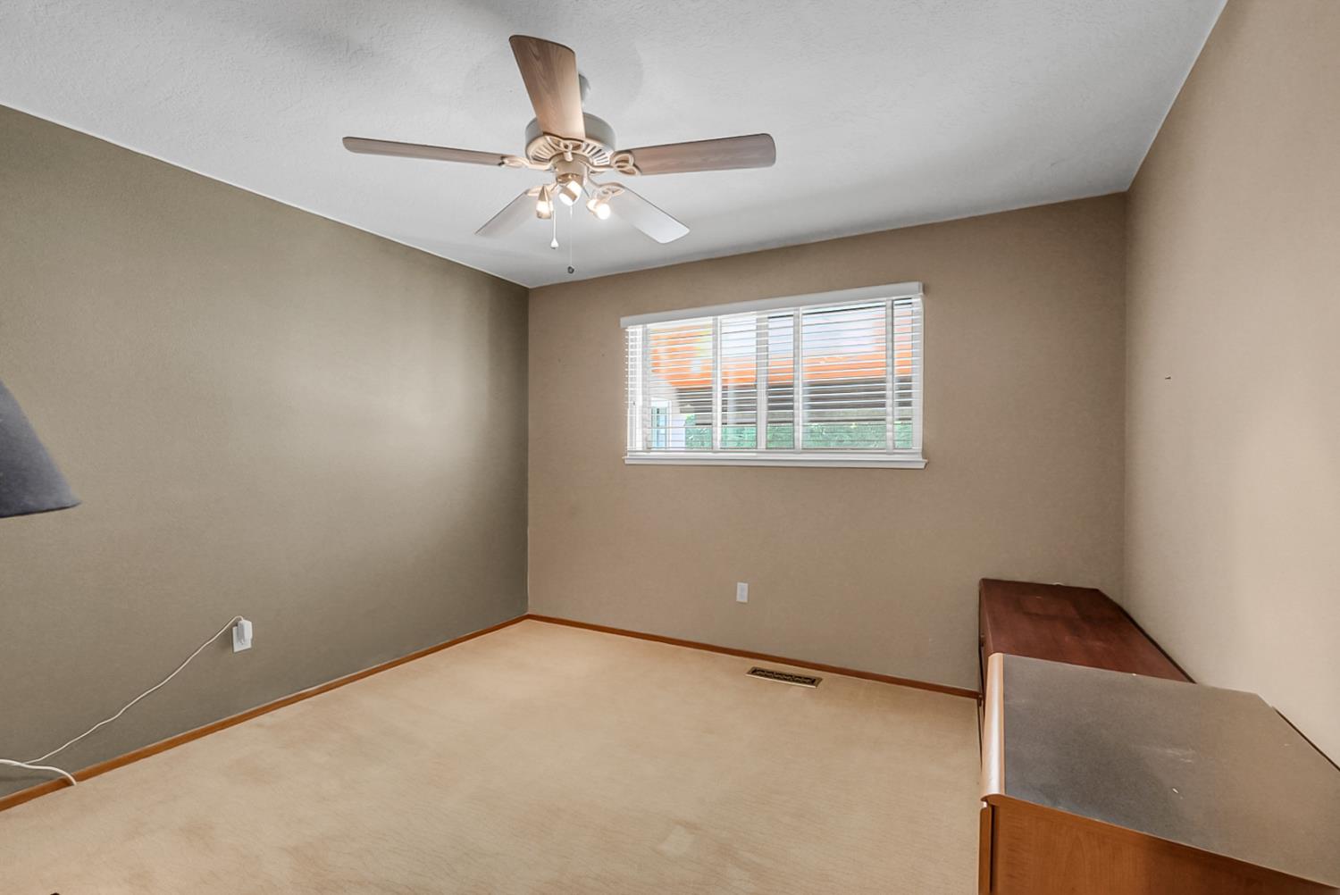 1109 Springcreek Dr, Modesto, CA 95355