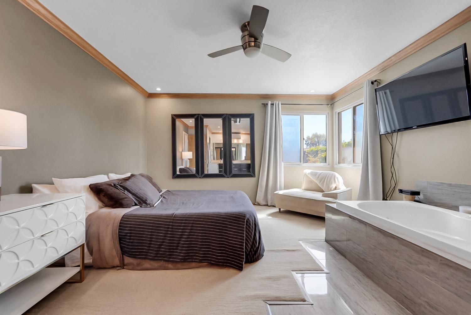 1109 Springcreek Dr, Modesto, CA 95355