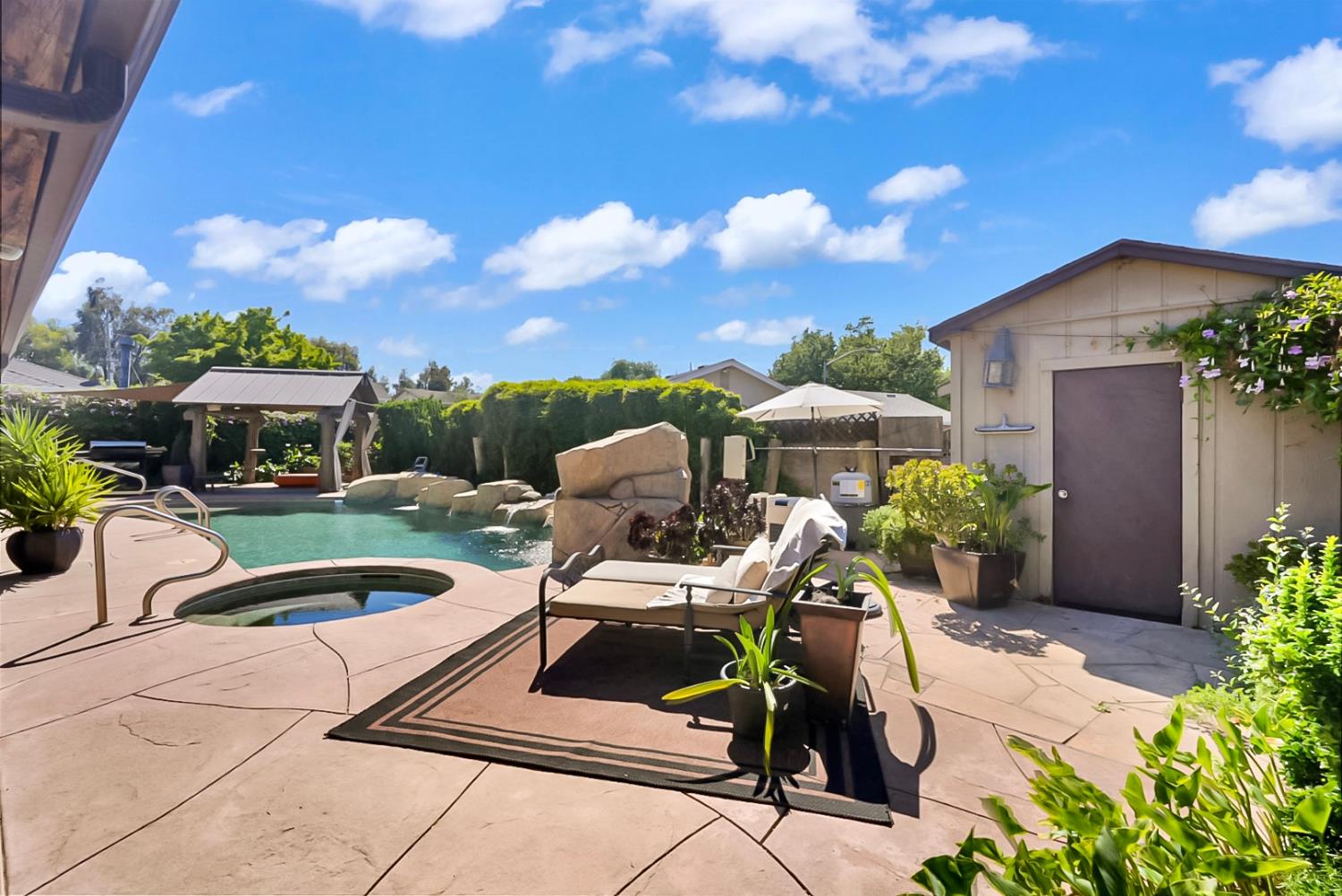 1109 Springcreek Dr, Modesto, CA 95355