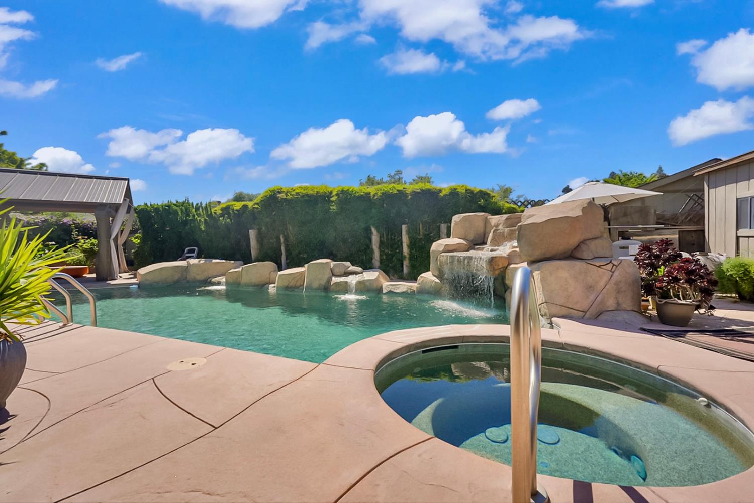 1109 Springcreek Dr, Modesto, CA 95355