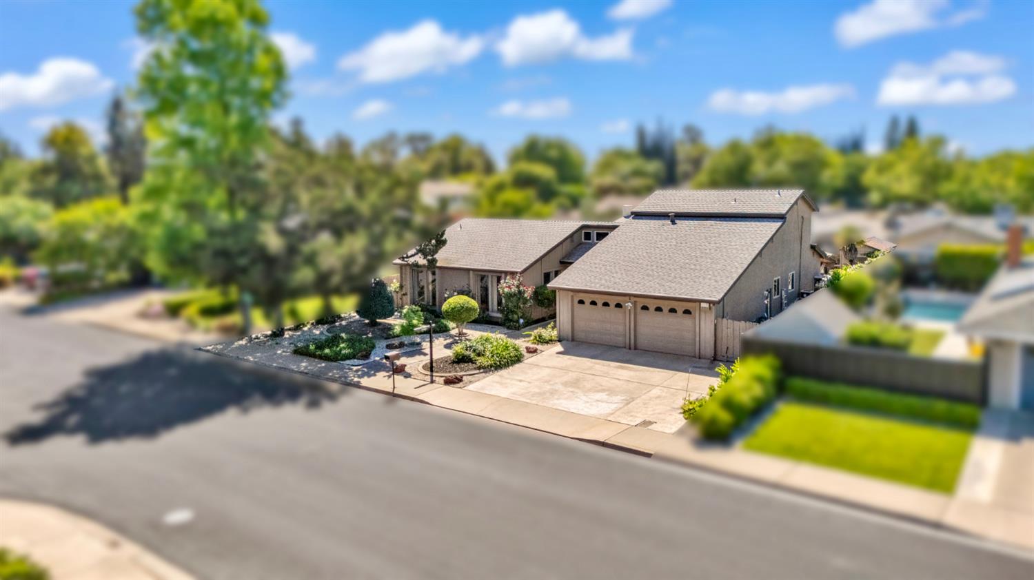 1109 Springcreek Dr, Modesto, CA 95355