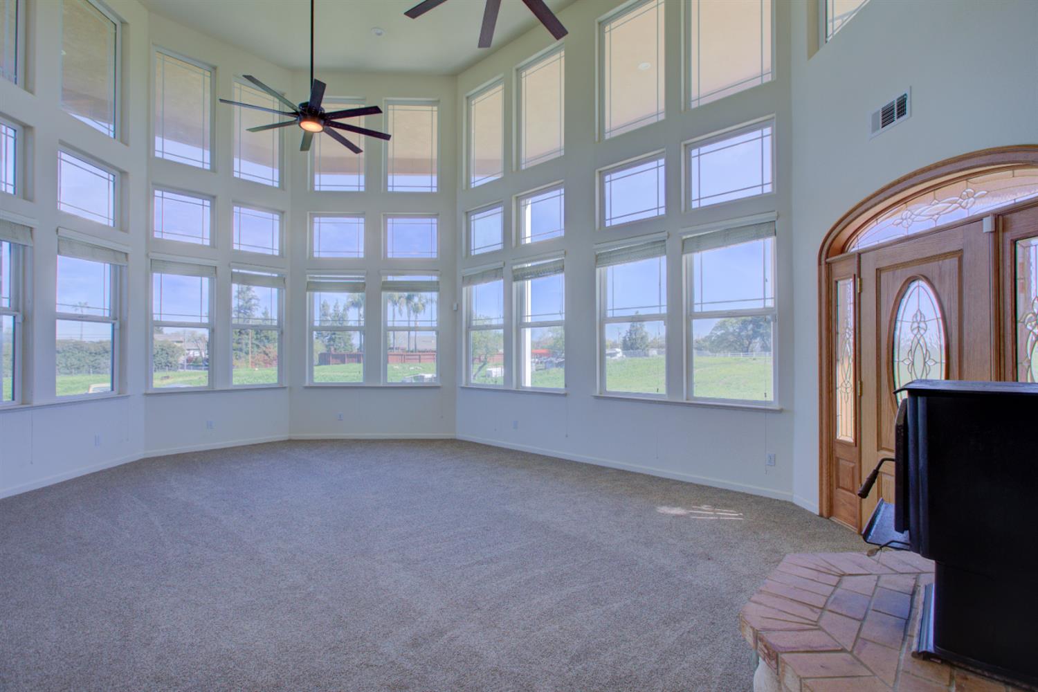 9681 Wamble Rd, Oakdale, CA 95361