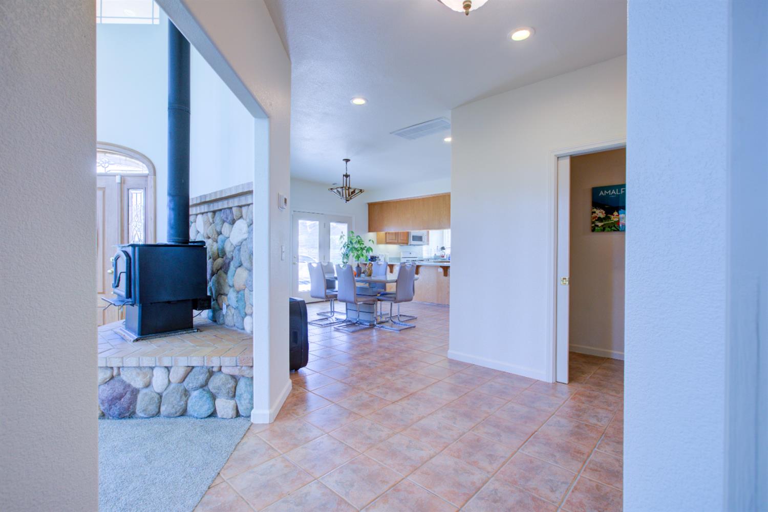 9681 Wamble Rd, Oakdale, CA 95361