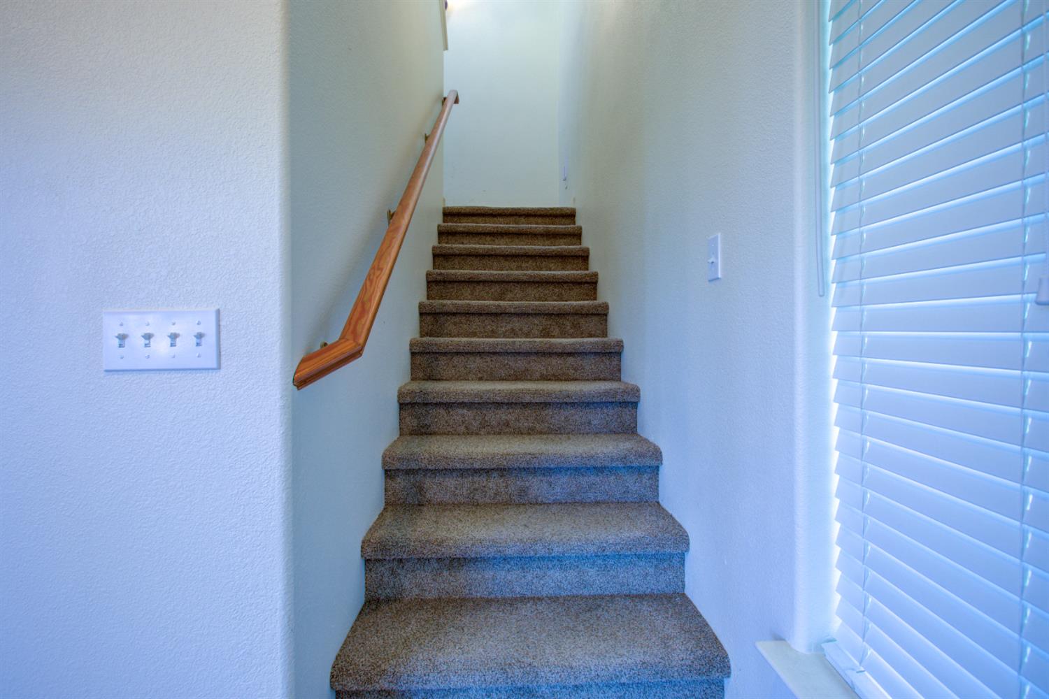 9681 Wamble Rd, Oakdale, CA 95361