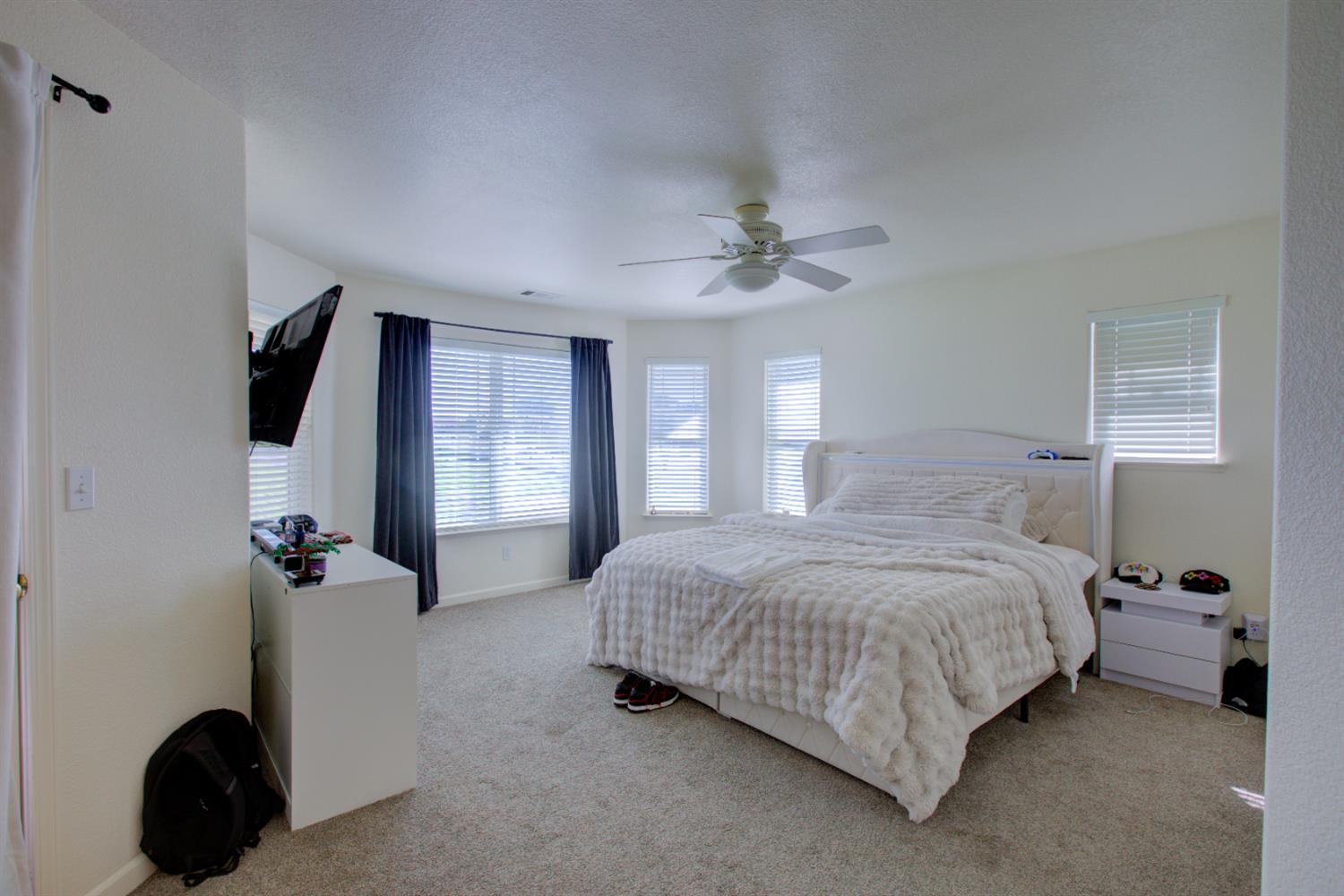 9681 Wamble Rd, Oakdale, CA 95361