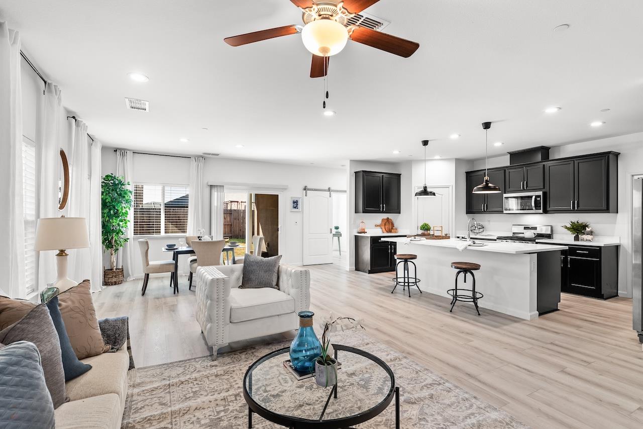 292 Postma St, Manteca, CA 95337